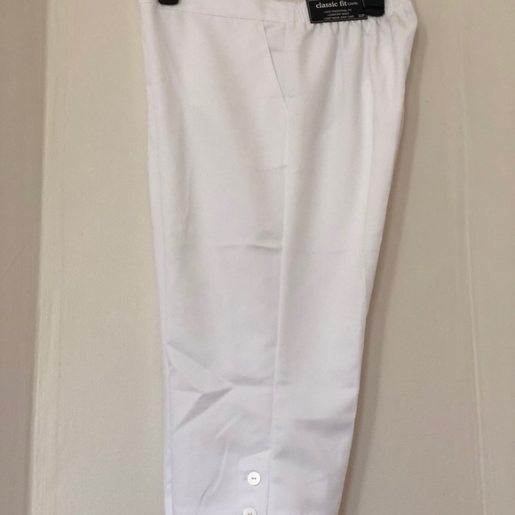 New White Alfred Dunner Martinique Capris - Picture 3 of 5